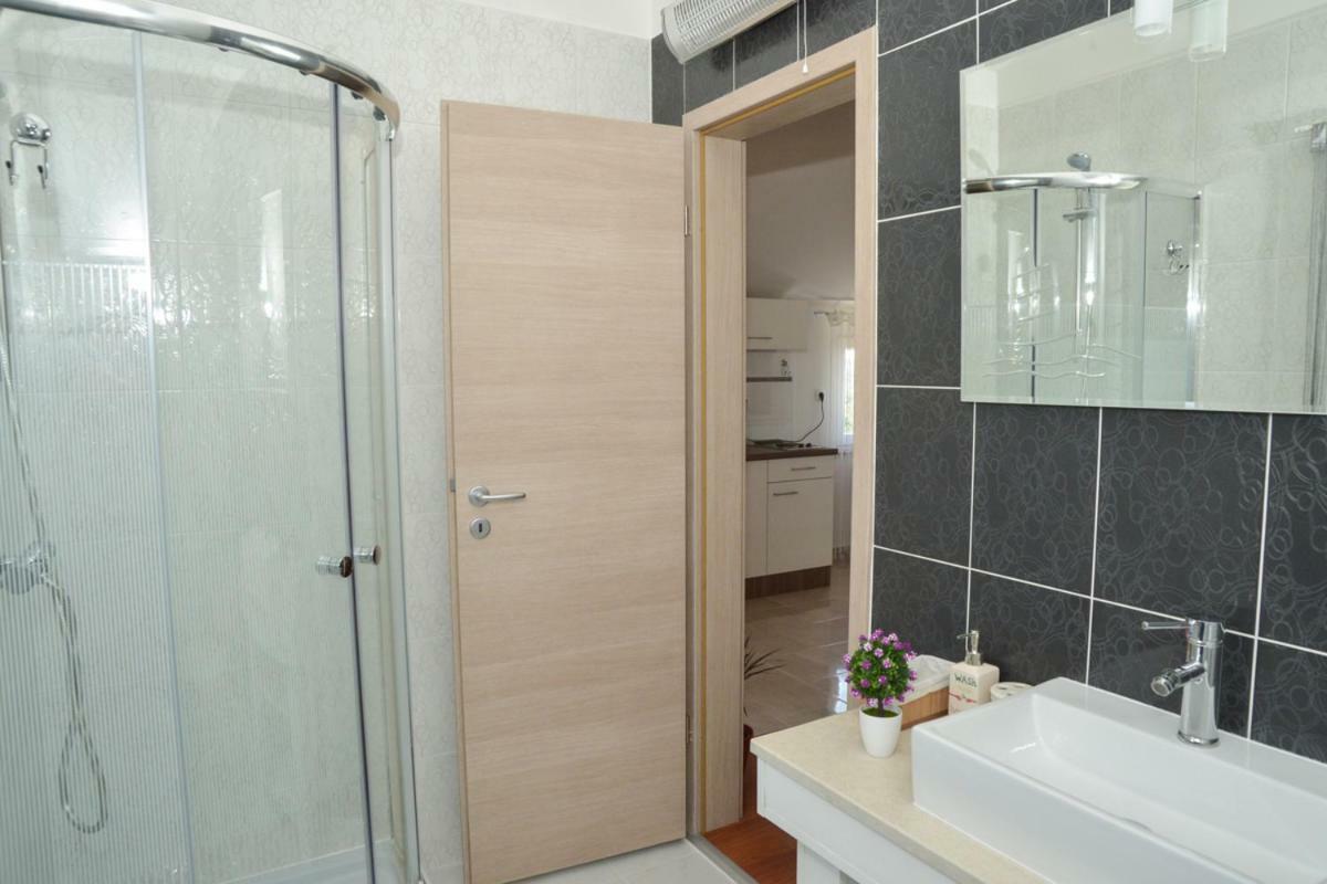 Apartment Antonio Zadar Luaran gambar